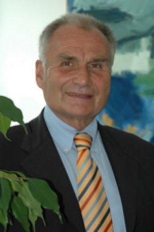 Dr. Jörg Twenhöven